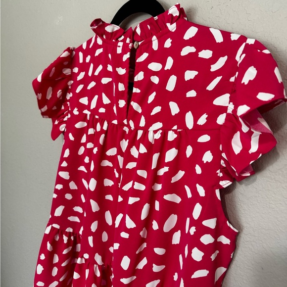 JodifL Pink and White Ruffle/Puff Sleeve - Picture 5 of 6